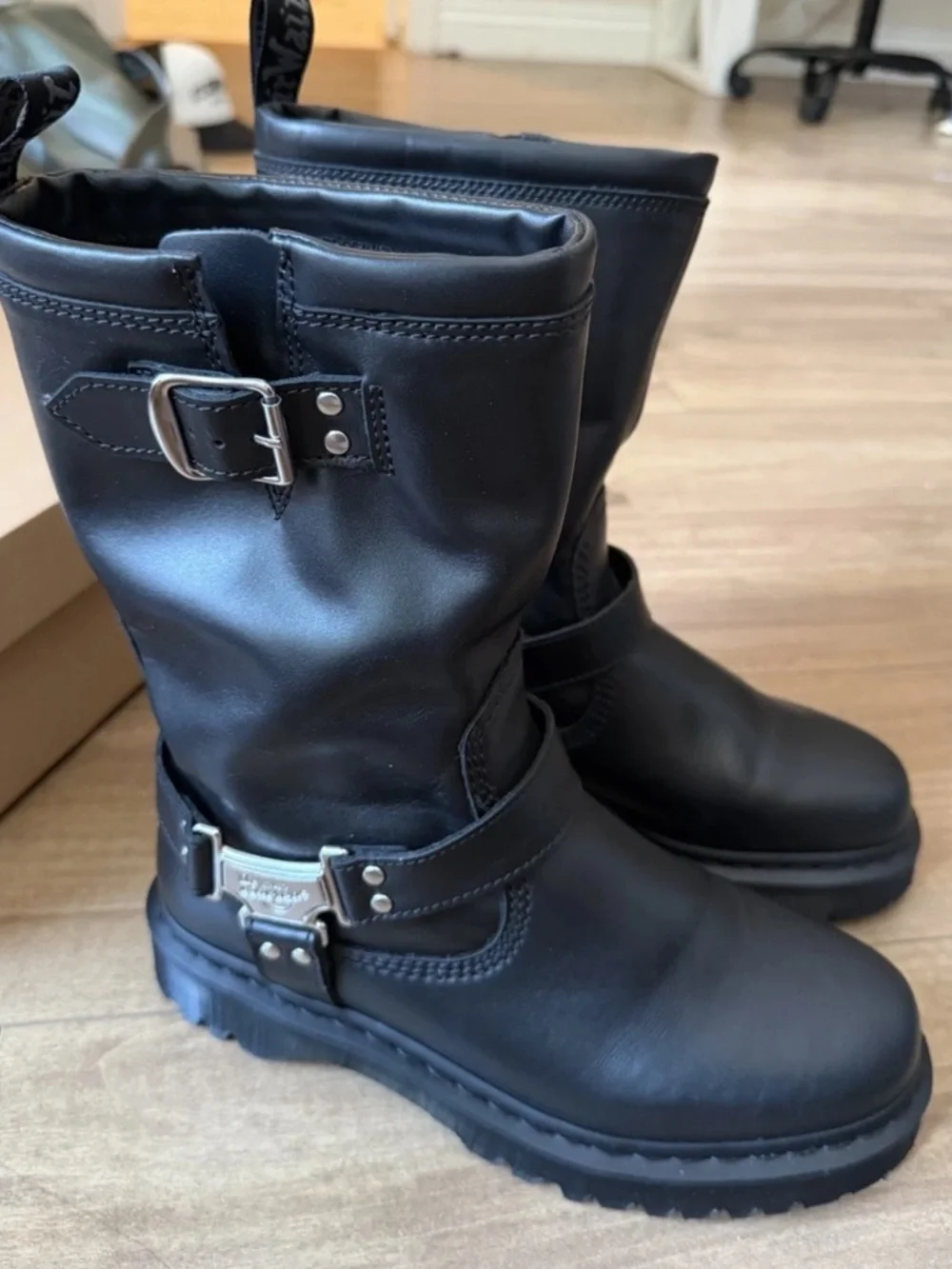 NEW Doc Martens Anistone Sz W 10 M 9 Hi Leather Biker Boots in Black Dr Martens - Picture 4 of 7